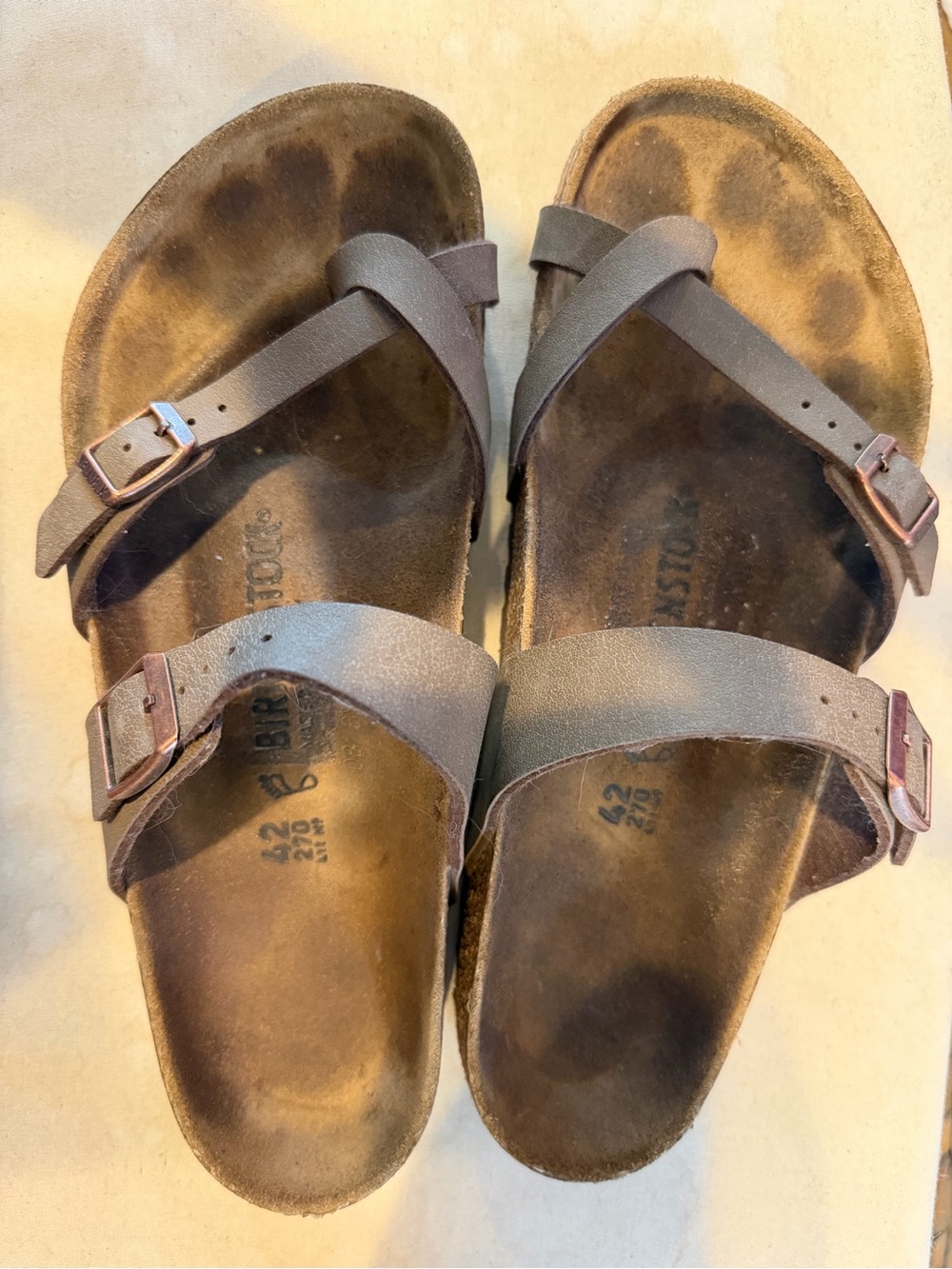 Birkenstock Brown Cross-Strap Women's Sandals with Buckles